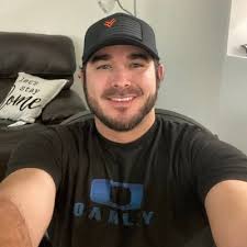 Max C Herrera (@maxcherrera1)