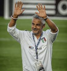 Roberto baggio's wife, andreina fabbi was born on n/a in. Che Fine Ha Fatto Roberto Baggio La Nuova Vita E Il Film Foto