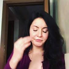 تو نیستی که ببینی …, تو نیستی که ببینی …, چگونه پیچیده است طنین شعر نگاه تو  در ترانه ی من, به نگاه شکرخند ببری دل ما را ،ببرش, سر و جان هم به فدای تو  یارا, تو کجا تو کجایی که نبینمت ای گل, به هوای تو ...