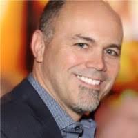 Robin Macomber's Instagram, Twitter & Facebook