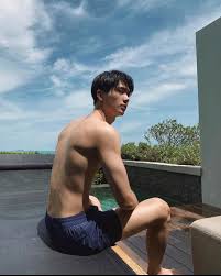 แฟรงค์ ธนัตถ์ศรันย์ พร้อมทำหน้าที่รับใช้ชาติ หลังจับได้ใบแดงเข้าเป็นทหาร ทบ.2 ในเดือนพฤศจิกายนนี้ สำหรับการเกณฑ์ทหารในปีนี้มีคนบันเทิง. à¹ƒà¸„à¸£à¹„à¸¡ à¸­ à¸£ à¸à¸£à¸­à¸šà¹‚à¸¥à¸ My Crushes From All Around The World Facebook