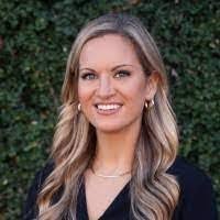 Meredith Provencher's Instagram, Twitter & Facebook