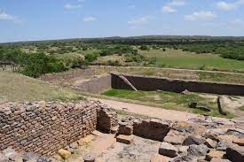 Spanning an area 37 meters from east to west and nearly 22 meters from north to south, the dock connected the city to an ancient course of the sabarmati river, which was the trade route between harappan cities in sindh and the. Dholavira Wikipedia