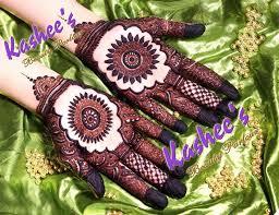 Design By Kashee S Beauty Parlour Kashee S Mehndi Designs Beautiful Henna Designs Mehndi Art Designs