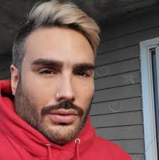 I JUST WANT TO REACH OUT AND SAY THANK YOU ALL, FOR YOUR MESSAGES, FOR  BEING KIND, VULNERABLE, FUNNY, AND NOSY ;) I SEE YOU ALL