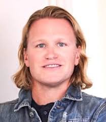 Republic Ups Benton To SVP/Media & Operations