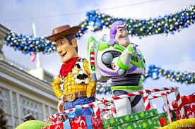 Disneyland paris 2017 parade de noël disney / disney's christmas parade. Disneyland Paris Toy Story S Invite A La Parade De Noel Purebreak