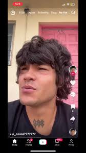 oinyboyy (@oinyboyy)