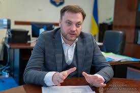 Join facebook to connect with anton monastyrsky and others you may know. Kabmin Chekayut Vidstavki A Zmini Imeni Zelenskogo Budut Do Lita Denis Monastirskij Novini Ukrayina