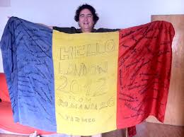 Ziua de 26 iunie a fost proclamată ziua drapelului național. Steagul Romaniei A Plecat La Londra Pentru A Reprezenta Blogosfera