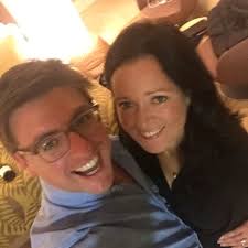 Hello. I'm looking for recommendations for someone/a business who can make  new cushion covers for outdoor furniture. I've drawn a blank online! I  think the heavy duty fabric makes it difficult for