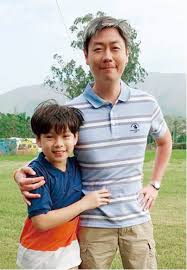 李施嬅（英語： selena lee sze wa ，1981年2月12日 － ），曾用藝名李詩韻。 1 加拿大 華人 ， 香港永久居民 ， 香港 女 演員 ，前 無綫電視經理人合約 藝員，現為 邵氏兄弟 藝員。 æŽæ€æ·å°ˆè¨ª1 å‰µä½œå¤¢å§‹æ–¼åŠ‰å¾·è¯ è‡ªç·¨è‡ªå°Žè‡ªæˆ€ ç¨ç«‹é›»å½±ç²æ˜Ÿçˆºå–éŒ„ æœ¬åœ° æ˜Žå'¨å¨›æ¨‚