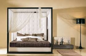 Trova camera da letto con letto a baldacchino in vendita tra una vasta selezione di su ebay. Camera Da Letto Moderna Con I Letti A Baldacchino Ville E Giardini