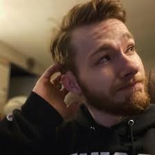 Elijah Selleck's Instagram, Twitter & Facebook