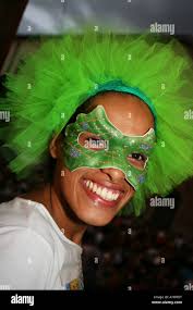 Costume di carnevale brasiliano immagini e fotografie stock ad alta  risoluzione
