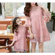 Selain anda bisa menjahitnya sendiri, anda juga bisa membeli baju brokat. Jual Dress Brokat Anak Murah Harga Terbaru 2021