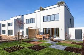 Ändere deine suchanfrage und erhalte mehr ergebnisse oder abonniere einen suchauftrag. Telefon Buro Mobil 49 170 2266501 E Mail Facebook Instagram Wbg Gsg Immobiliengesellschaft Beitrage Dazu Im Stil Blog Wer Will Fleissiger Handwerker Sein Ein Chapeau Auf Die Eroffnung Des Musterhauses Das Aufbluhende Musterhaus Home