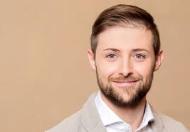 Leonard Link's Instagram, Twitter & Facebook