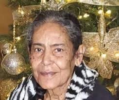 Lorena Richardson's Instagram, Twitter & Facebook