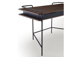 207 avenue leon berenger, 06700 saint laurent du var. Alando Ligne Roset Schreibtisch Milia Shop