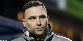 Ashton Gates's Instagram, Twitter & Facebook