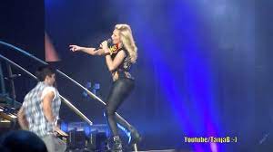 Bekijk meer ideeën over meisjes vlechten, kort haar vrouwen, korte kapsels voor fijn haar. Helene Fischer Jump Livin On A Prayer Bremen 2014 Youtube