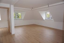 Diese helle 4 zimmerwohnung liegt in einem neu entstandenen wohn komplex und besticht durch ihren cleveren schnitt und der sonnigen loggia in süd ausrichtung. 4 Zimmer Wohnung Zu Vermieten 80935 Munchen Lerchenau Ost Mapio Net