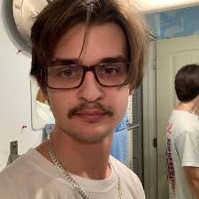 Devon Fears's Instagram, Twitter & Facebook