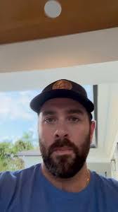 Violet Carroll's Instagram, Twitter & Facebook