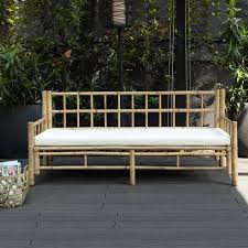 Banquette De Jardin En Bambou Naturel Avec Coussin Ecru En Coton Canvas Taman Decoclico Banquette Jardin Banquette Mobilier Jardin