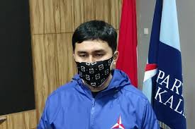 Duduk di kursi komisaris telkom, di antaranya bambang brodjonegoro, abdee slank, hingga stafsus menteri bumn erick thohir arya sinulingga. Abdee Jadi Komisaris Telkom Politikus Demokrat Semoga Teman Teman Slank Konsisten