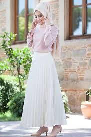 Minel Ask Tesettur Pileli Etek Modelleri Moda Tesettur Giyim 2020 Giyim Moda Stilleri Etek
