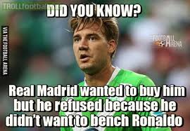 Wie er zum spitznamen kam? Lord Bendtner Troll Football