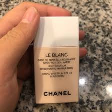Chanel Le Blanc De Chanel Multi Use Illuminating Base Chanel Le Blanc Light Creator Brightening Makeup Base Broad Spectrum Spf 40 Sunscreen Used Less Than 5 Times More Than Makeup Base Oil Free Makeup Sunscreen