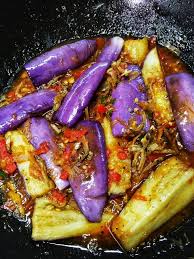 Panaskan minyak, masukan jahe dan bawang putih. Saya Suka Masak Terung Goreng Berlada Pedas2 Sapa Suka Facebook