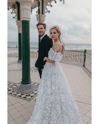 Marzia Kjellberg On Instagram Wedding Dresses Vegas Wedding Dress Wedding Dresses Simple