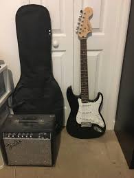 Black And White Electric Guitar Photography Pin Ot Polzovatelya Schizoid Man Na Doske Guitars V 2020 G