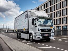 A wide variety of steyr truck man options are available to you, such as emission standard, capacity (load), and engine capacity. Man Steyr Liefert Seine Ersten Elektrolastwagen An Kunden Gemeinsam Die Zukunft Der Industrie Vorausdenken Dossiers Industriemagazin