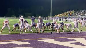 Jacob Welter in for a HAWKS TD! Chaska converts the 2-point attempt. Trail  Mankato West 17-14 with 9:00 to play!