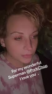 Leslie Cothron's Instagram, Twitter & Facebook