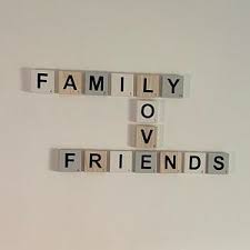 Lettre Scrabble Lettre En Bois Decoration Murale Style Scandinave Design Couleur Gris Blanc Bois Lucie Idee Cadeau Fetes Des Meres Lettres Scrabble Lettres En Bois Decoration Murale