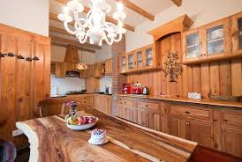 Vanwege lokale maatregelen is reserveren bij dit restaurant misschien niet mogelijk. Airbnb India On Twitter With Its Close Proximity To Naukuchiatal Lake And A Stunning Garden To Boot It S No Surprise This Home Is Called La Belle Vie Or The Beautiful Life Find