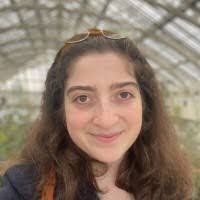 Maude Williams's Instagram, Twitter & Facebook