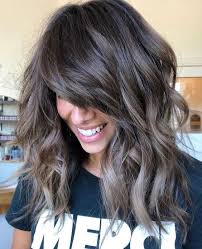 We will see which medium curly hairstyles 2021 are in trend. Medium Length Hairstyles For 2021
