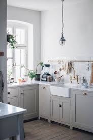 You can see the instruction with the needle in the video from 1:47 onwards. 25 Grey Kitchen Ideas That Prove This Color Literally Never Dates Real Homes