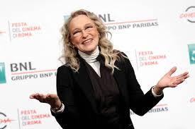 «ho avuto una vita talmente intensa che potrei sedermi a riguardarla come fosse un film. Chi E Eleonora Giorgi Attrice E Mamma Di Paolo Ciavarro Vita Privata