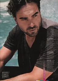 Johnny Galecki Me encanta su porte :3