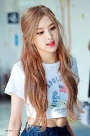 Pin By Anusha Garusinghe On Blackpink Rose Hair Color Blonde Asian Hair Blonde Asian