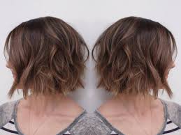 Seulement, entre tie and dye, ombré hair et maintenant sombré hair, on ne sait plus vraiment où donner de la tête (sans mauvais jeu de mots !). Ombre Hair Carre La Coupe Tendance Du Moment 26 Photos Trend Zone