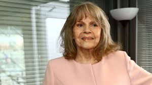 Manžel už totiž konečne vie, kam uloží pozostatky. Manzel Evy Pilarove Jan Kolomaznik Exkluzivne Zazili Jsme Spolu Vic Tragedii Nez Stesti